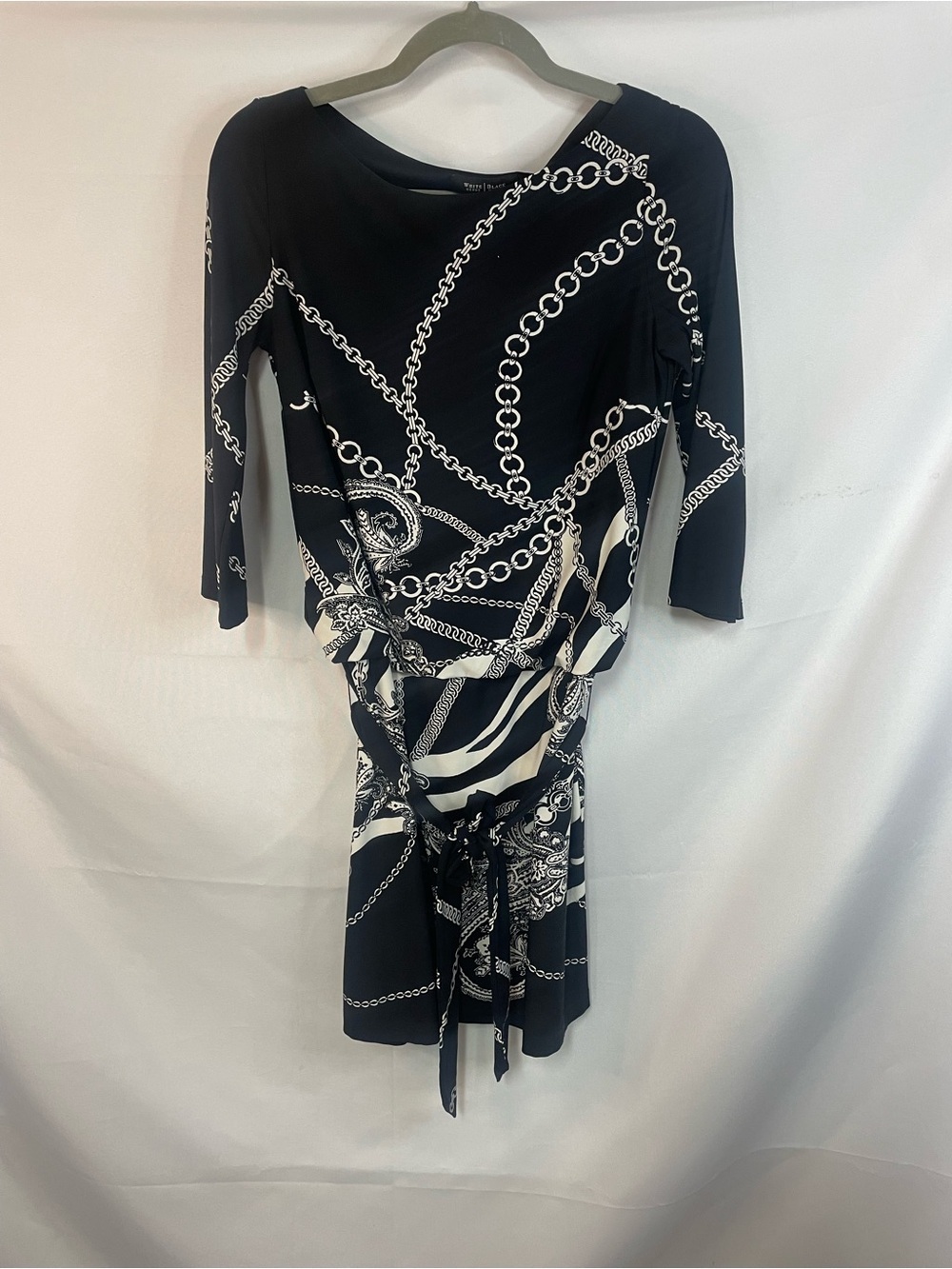 White House black market chained print dress, jersey knit and belted. Size XS